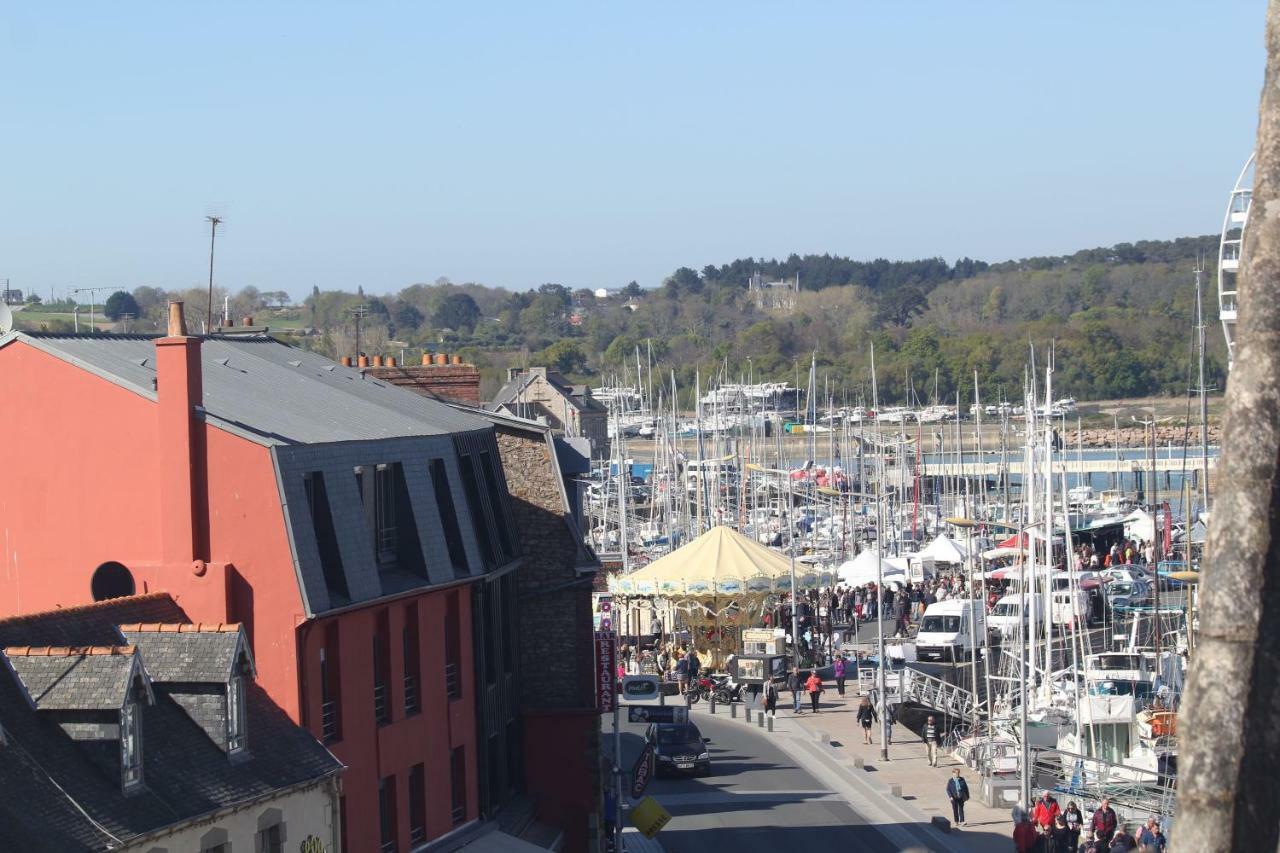 Du Port Hébergement de vacances